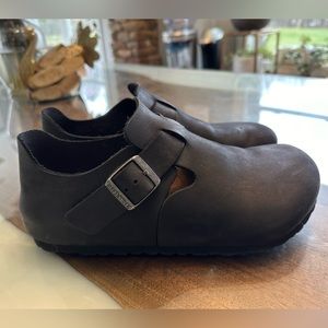 Birkenstock London clogs. Size 39